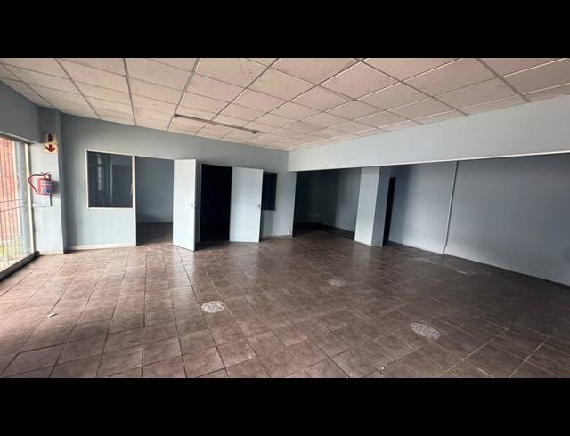 2,002M² WAREHOUSE TO LET IN PRETORIA WEST